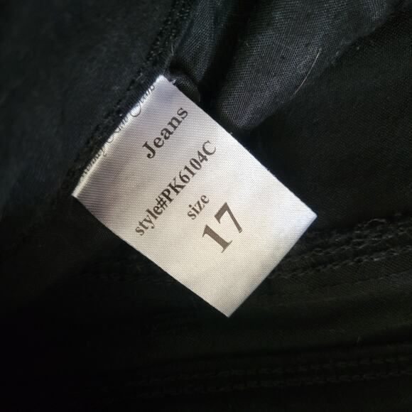 Monkey Ride Black Skinny Jeans Women’s Size 17 Cuffed Ankle Stretch Denim - Picture 2 of 9